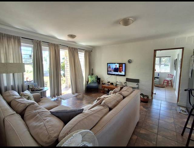 3 BEDROOM HOUSE FOR SALE IN BRITANNIA BAY